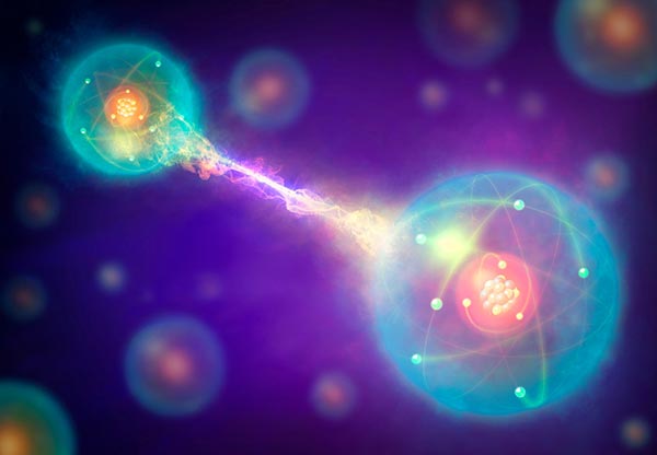 Man sieht zwei Atome, die durch einen Lichtblitz miteinander verbunden sind. Die Teilchen sind grün-rot gefärbt, der Hintergrund lila mit weiteren, unscharfen Teilchen