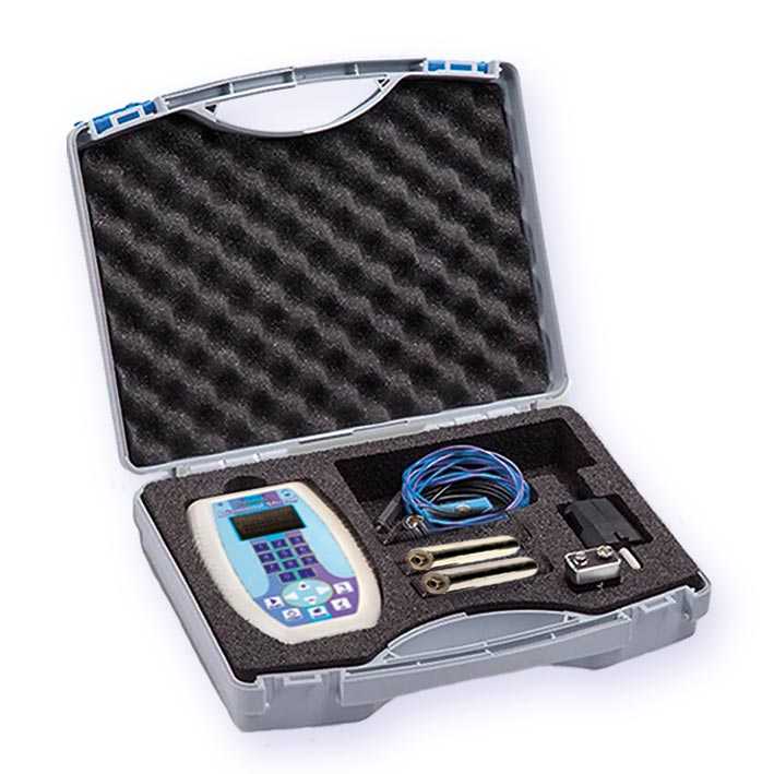 Vorschau: Mit dem Frequenzgenerator Vorschau: Der Diamond Shield Professional für Frequenztherapie, Entspannung und Wohlgefühl ist ein handliches Gerät in grau, blau und violett mit vielen Tasten.