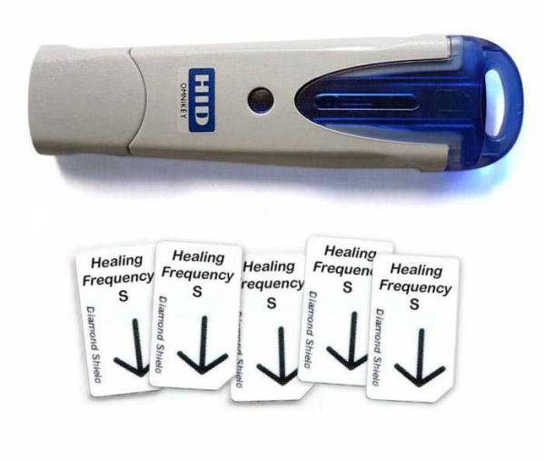 Blau-weisser USB-Stick zum Schreiben von Frequenzprogrammen auf SIM-cards, inklusive 5 leere Chipcards