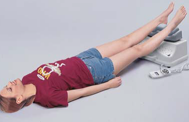 Anwendung der Chi-Maschine für Entspannung, innere Organe und Verdauung Chi-Maschine in Anwendung