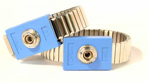 Paar Handgelenk-Manschetten aus Metall für Diamond Shield Zapper Paar Handgelenk-Manschetten aus Metall für Diamond Shield Zapper